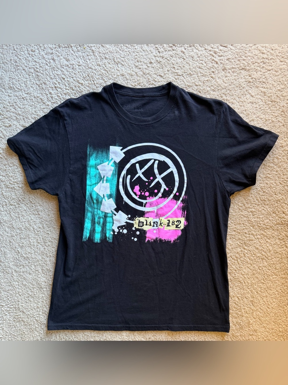 Blink-182 Distressed Smiley Face Graphic Tee - Size Large